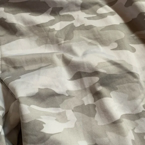 Athletic Works White Camo Joggers - Picture 4 of 6